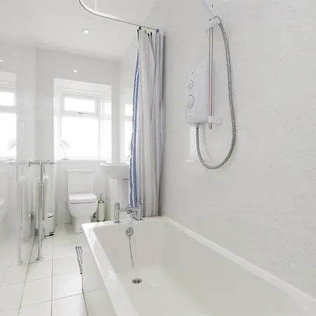 Beach House No1 With Amazing Sea Views And Direct Beach Access Fairlie Buitenkant foto