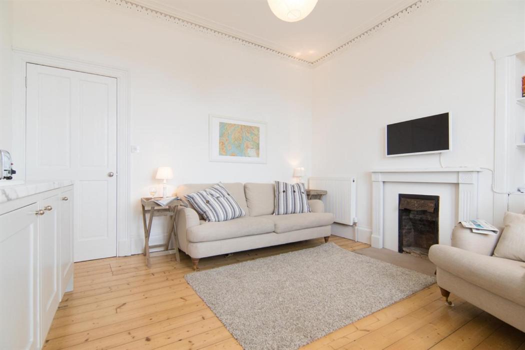 Apartment House No1 With Amazing Sea Views And Direct Access Fairlie